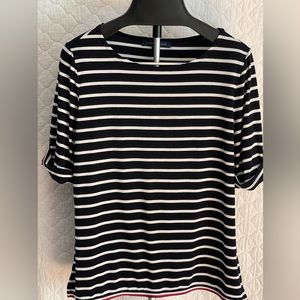 Size Large Navy Stripe Short Sleeve T-Shirt